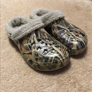 Camo winter crocs